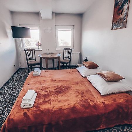 Hotel Pervaza à Panevėžys Extérieur photo