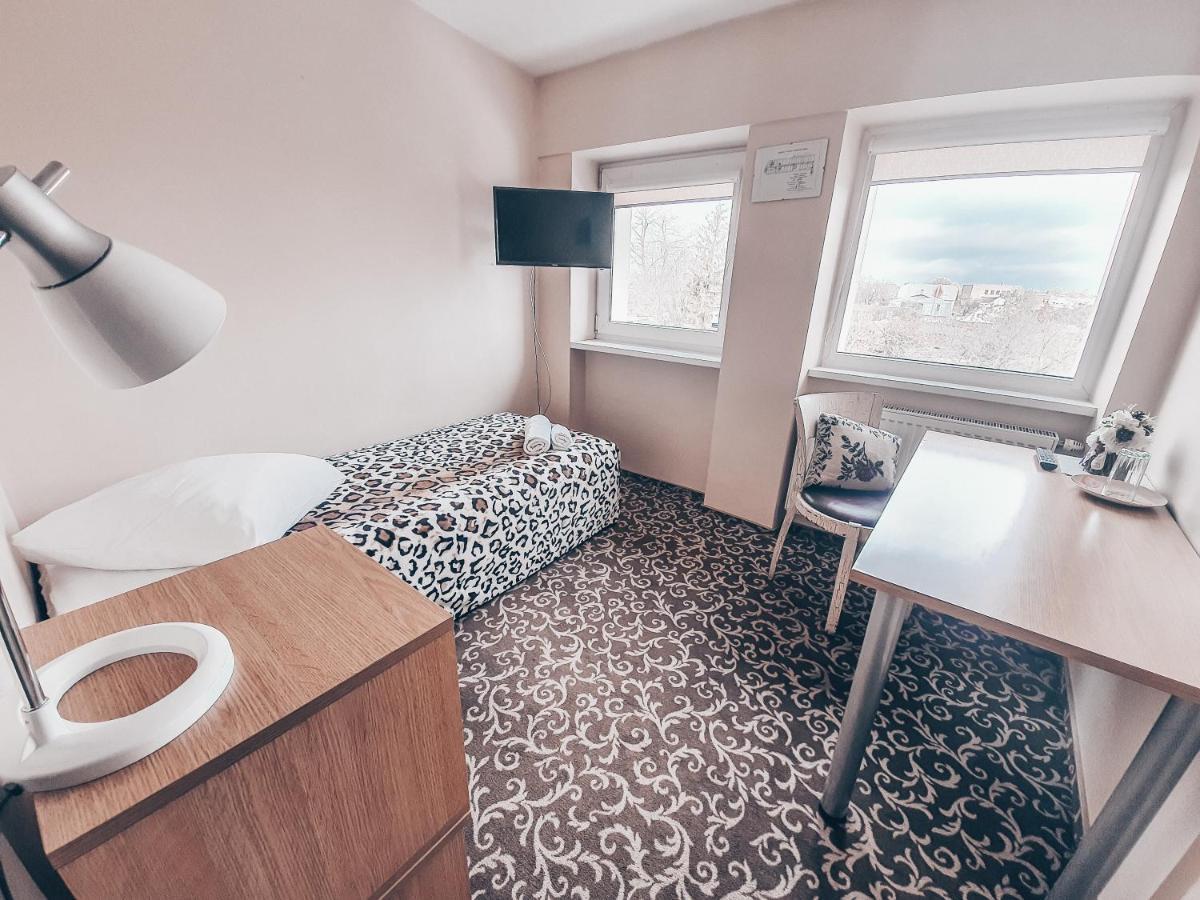 Hotel Pervaza à Panevėžys Extérieur photo