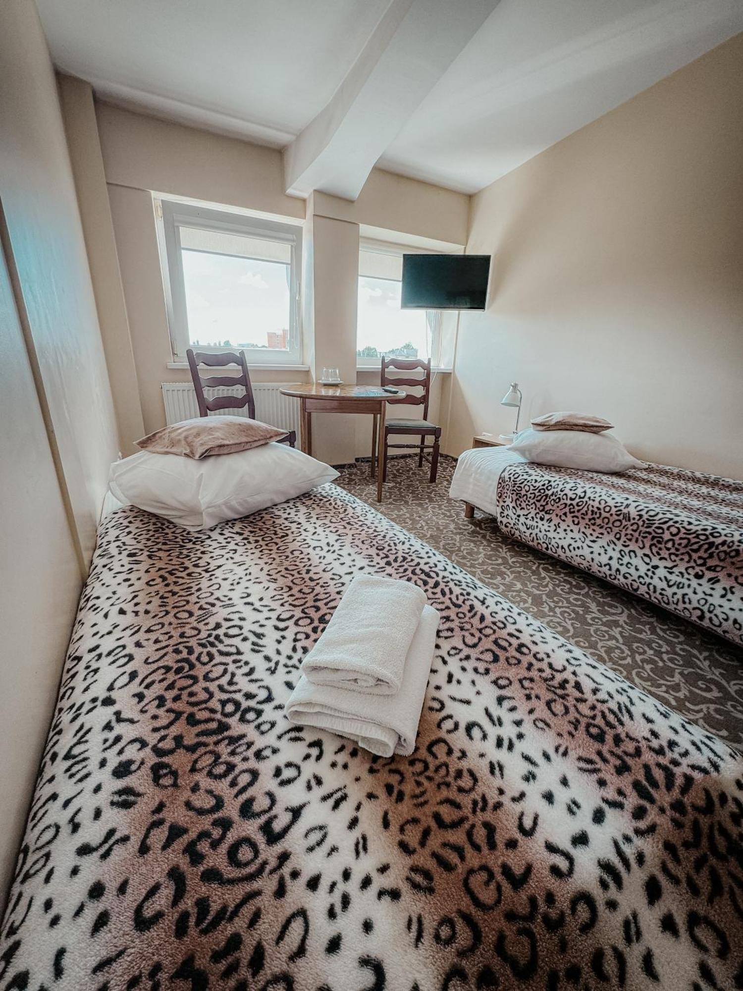 Hotel Pervaza à Panevėžys Extérieur photo