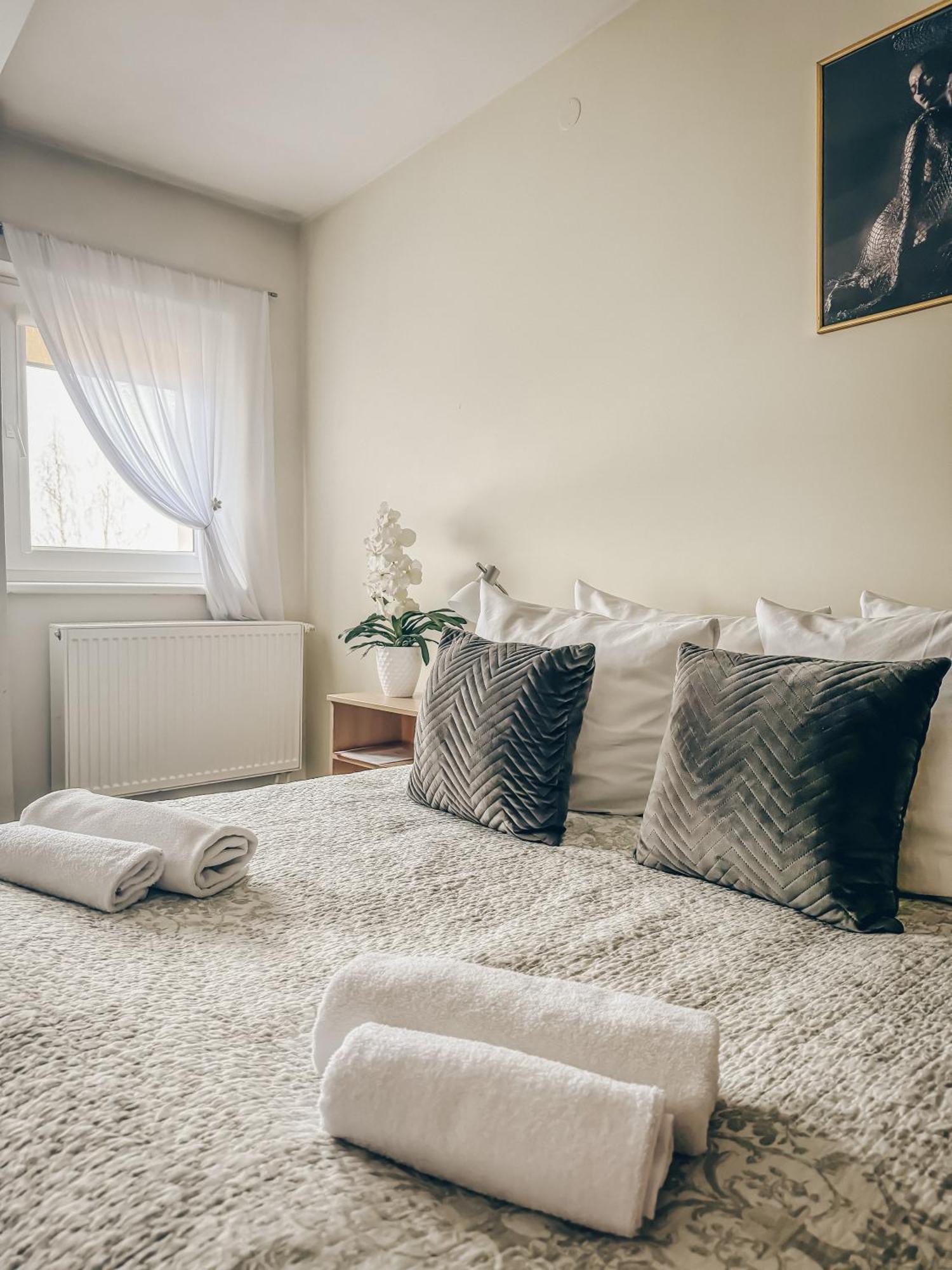 Hotel Pervaza à Panevėžys Extérieur photo