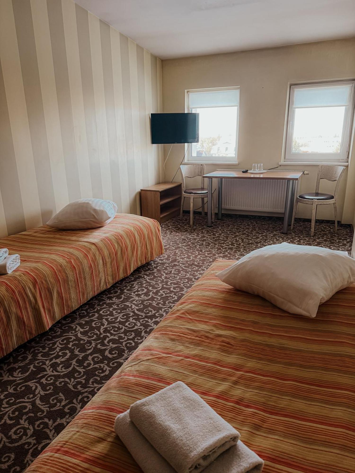 Hotel Pervaza à Panevėžys Extérieur photo